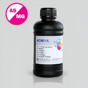 Черна бутилка с надпис „UV мастило Магента“ съдържа 250 ml гъвкаво UV мастило Aomya® LED за Epson магента, маркирано с модел ATM002. Етикетът включва розово и бяло лого с надпис „AS MG“ заедно с цветни мехурчета.